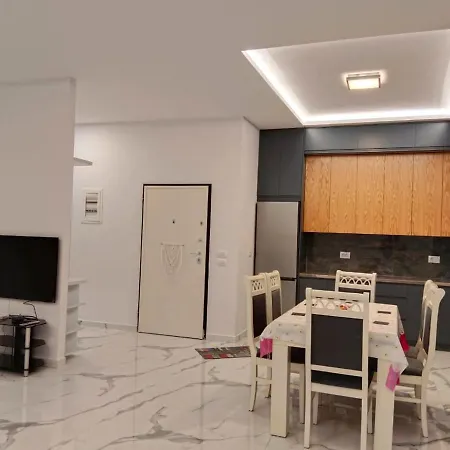 شقة Oceanview Haven ساراندا